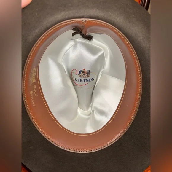 New Vintage Royal Stetson Hat, Brown Felt, Brown Band, Fedora, Size 7 1/8​ - Picture 8 of 11